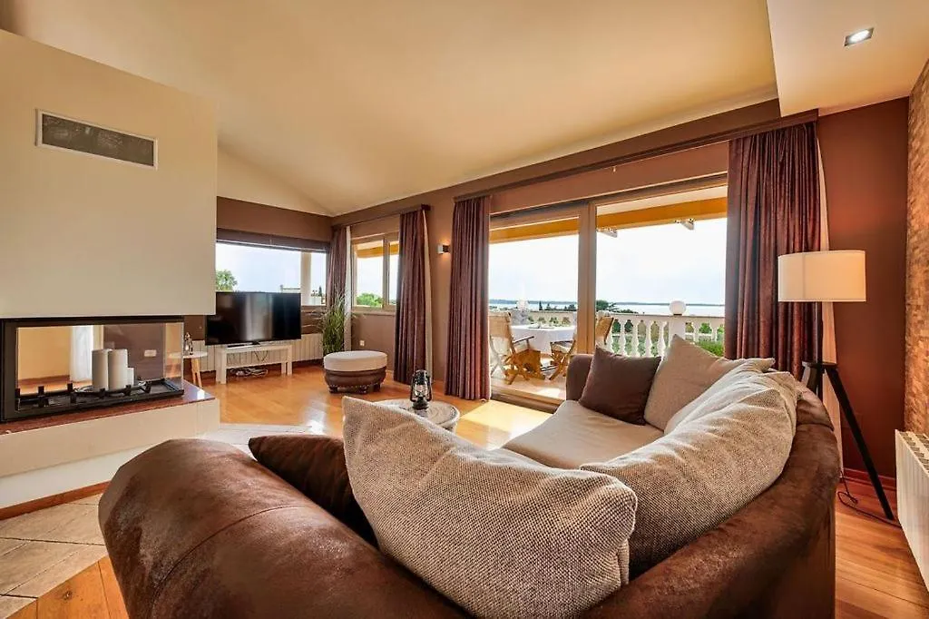 Villa Mara Peroj